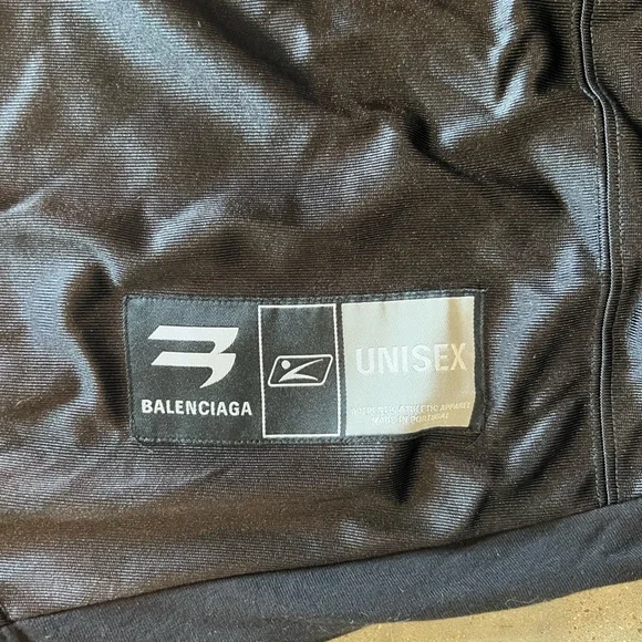 Authentic balenciaga oversized shirt - Picture 2 of 12
